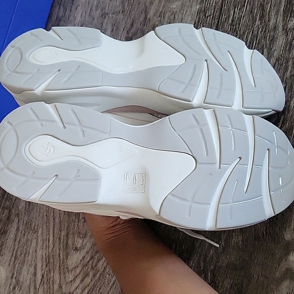 Stuart Weitzman women Shoes - Picture 6 of 12